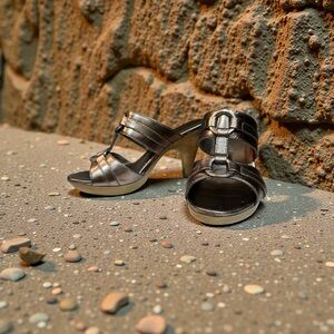 Sofft Women's Bronze High Heeled Platform Sandals